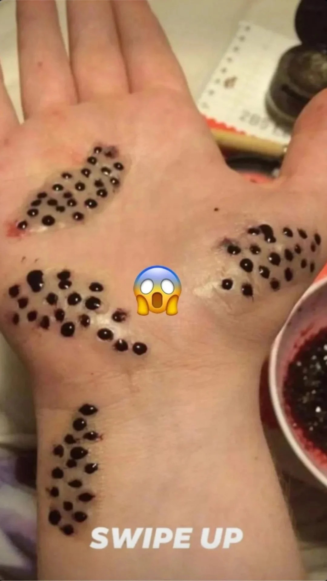 These Photos Need A Second Look (26 pics)