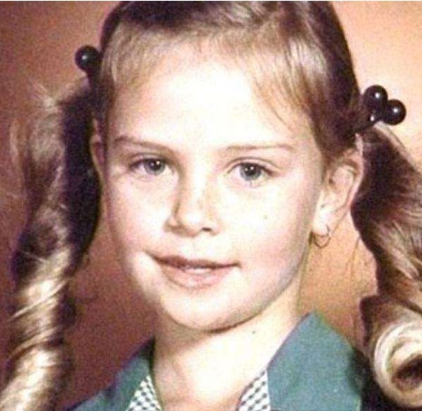 Charlize Theron recalls night her mother killed her father