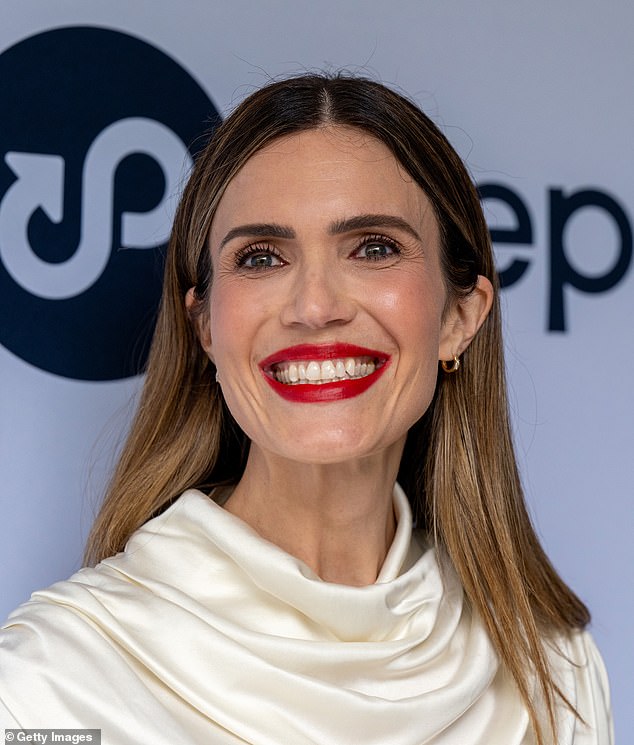 Popular actress Mandy Moore shocks fans with ‘unrecognizable’ appearance after suffering heartbreaking tragedy