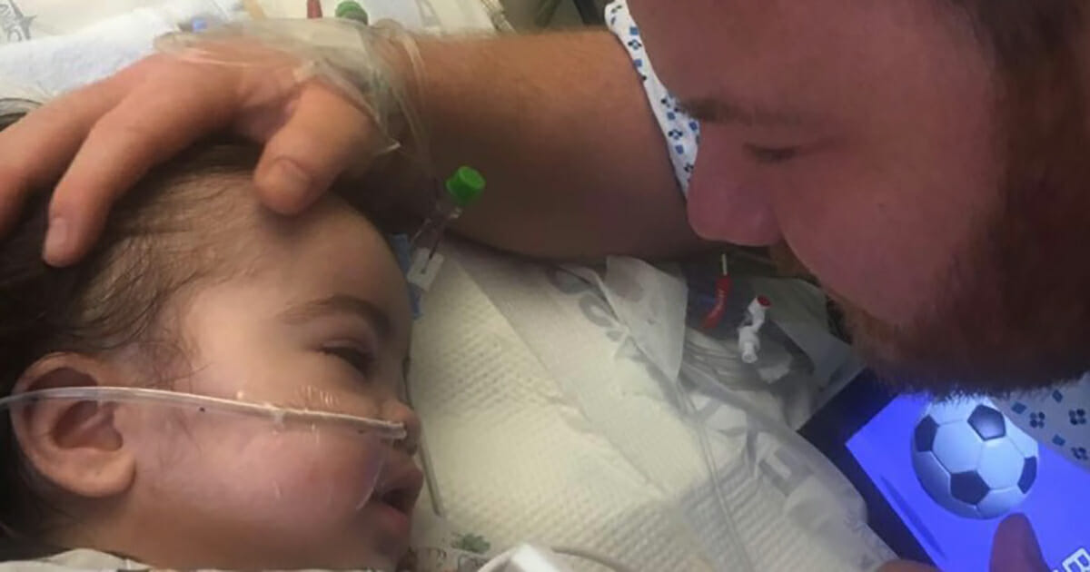 Little girl gets life-saving kidney operation thanks to her dad