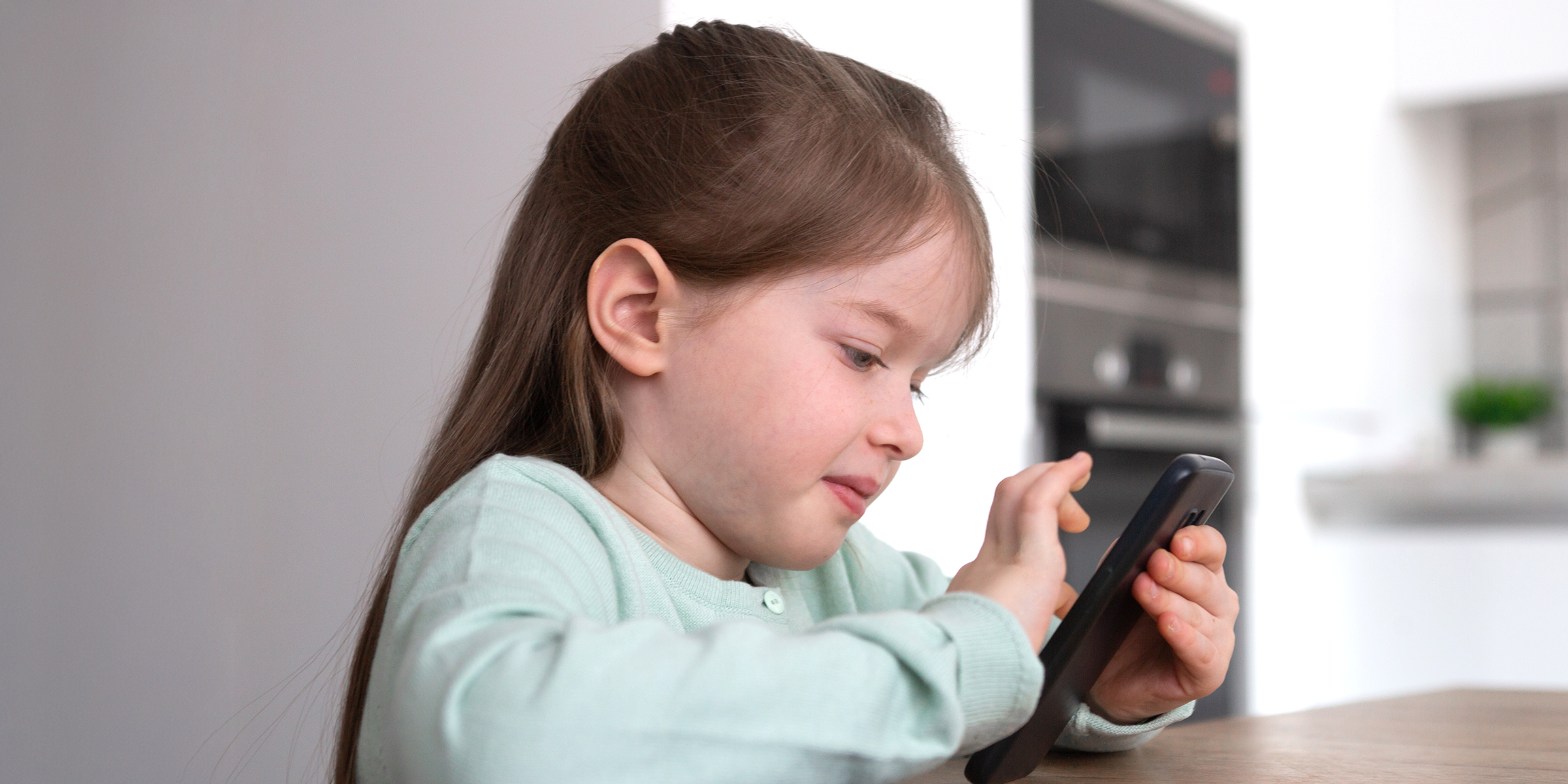 My 5-Year-Old Granddaughter Called Me Saying Her Mom Was ‘Pretending She’s Not Scared’ — I Rushed over and Was Left Speechless