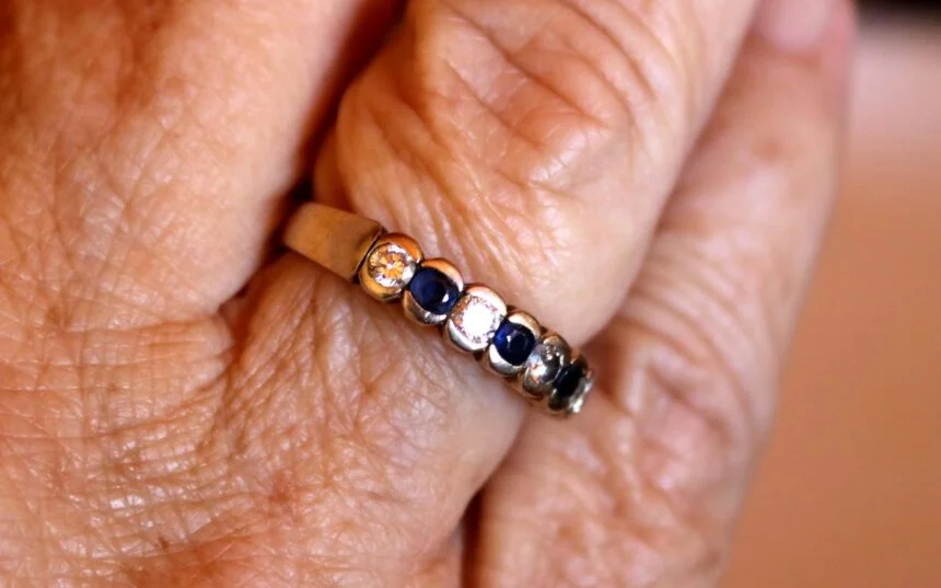 My Aunt Slipped Grandma’s Diamond Ring Off Her Finger on Her Deathbed — Two Days After the Funeral, a Package Arrived That Made Her Turn!