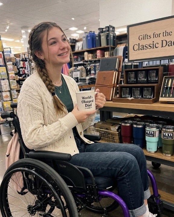 I Helped a Girl in a Wheelchair Buy a Gift—The Next Day, the Sheriff Came Knocking