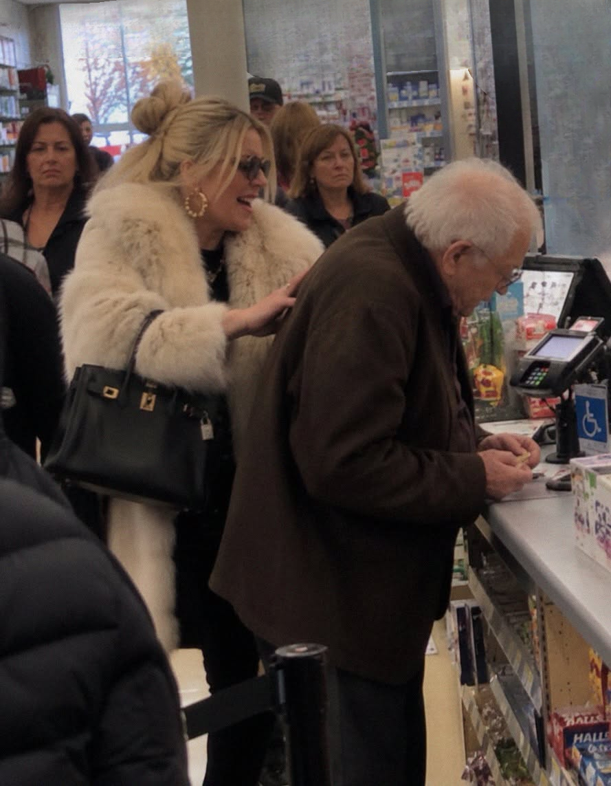 A Young Woman Mocked My 76-Year-Old Father for Paying with Coins—Then He Pulled Out a Photograph That Left Her in Tears